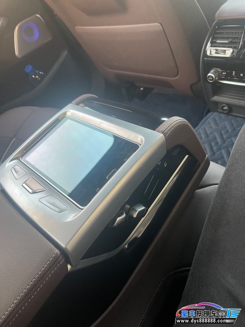 21年宝马5系轿车抵押车出售