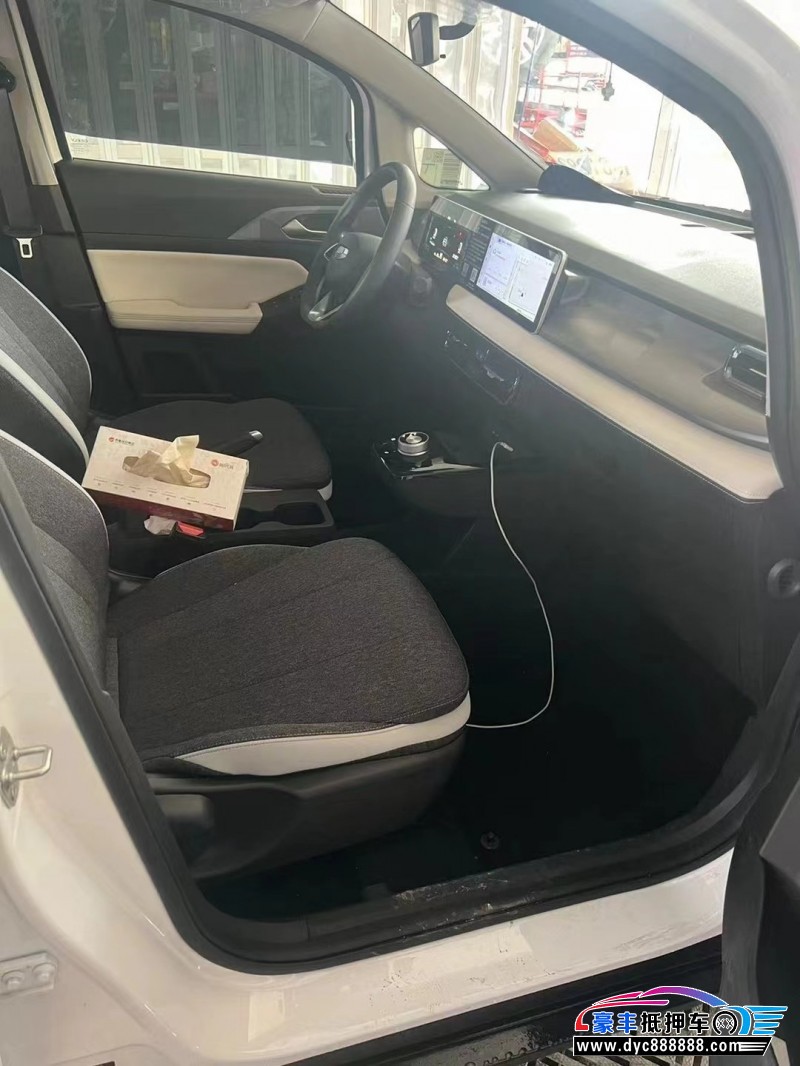 23年吉利几何轿车抵押车出售