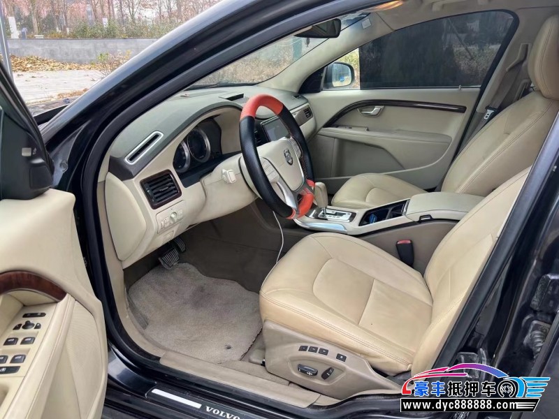 11年沃尔沃S80轿车抵押车出售
