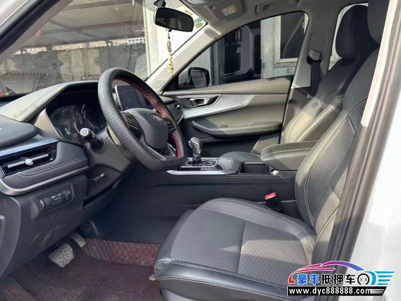 22年奇瑞瑞虎5轿车抵押车出售