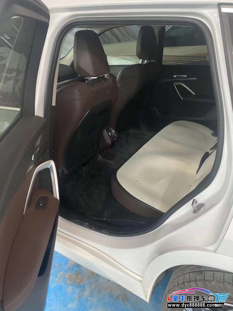 23年宝马X1轿车抵押车出售