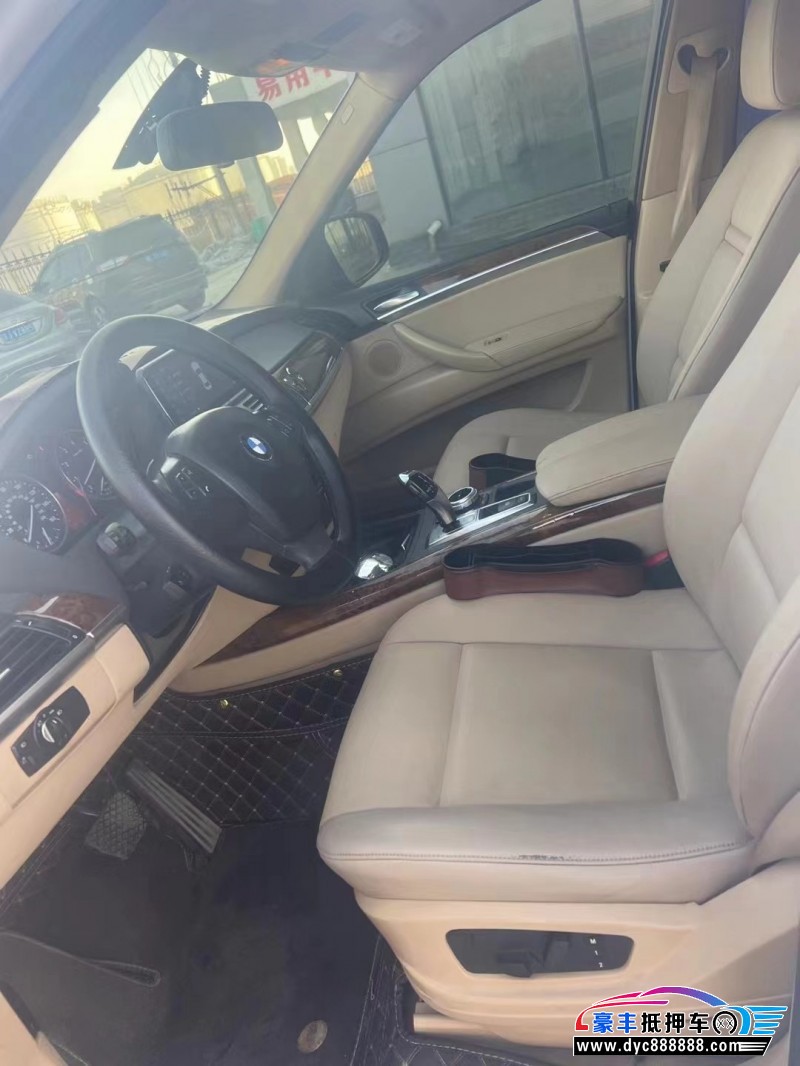 13年宝马X5轿车抵押车出售