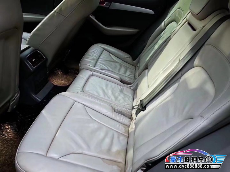 12年奥迪Q5轿车抵押车出售