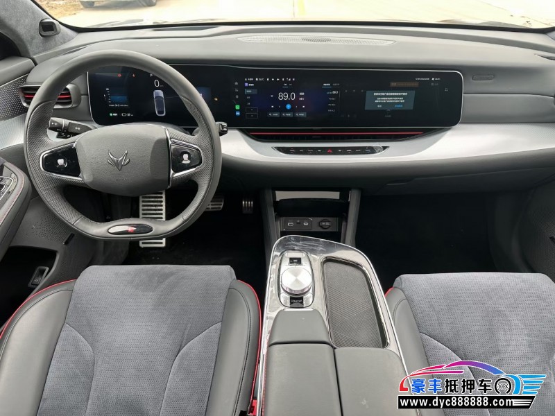 23年极狐阿尔法S轿车抵押车出售