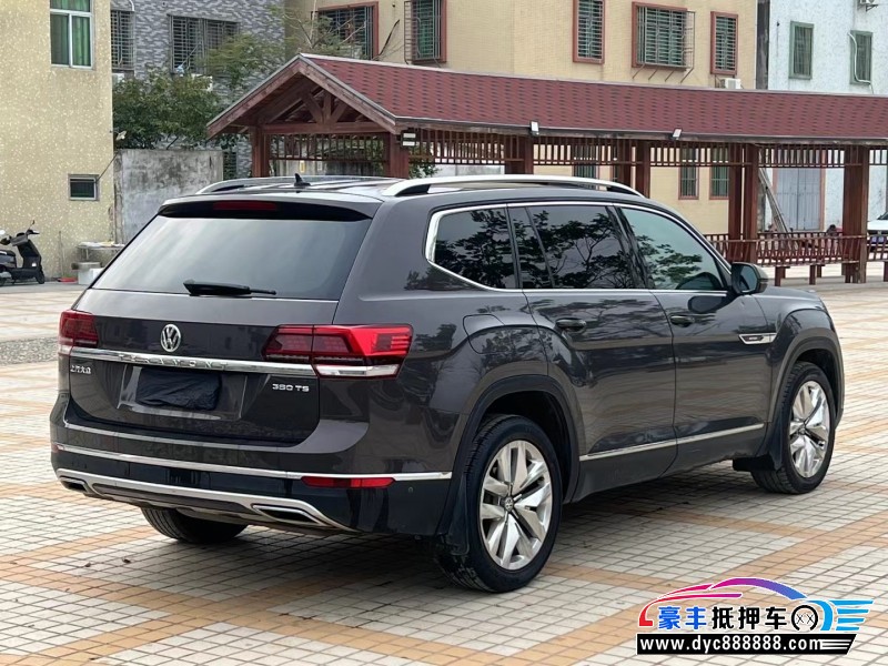 17年大众途昂轿车抵押车出售