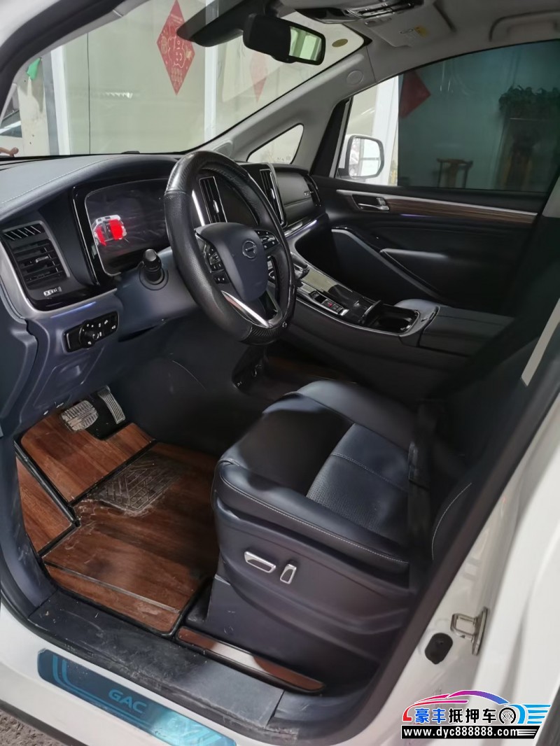 22年传祺M8轿车抵押车出售