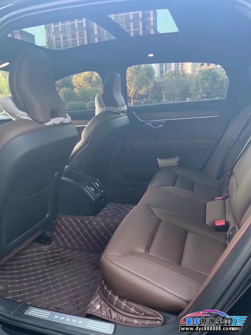 21年沃尔沃S90轿车抵押车出售