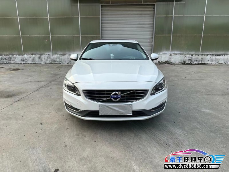 17年沃尔沃S60轿车抵押车出售