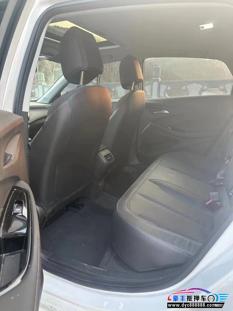 23年别克威朗轿车抵押车出售