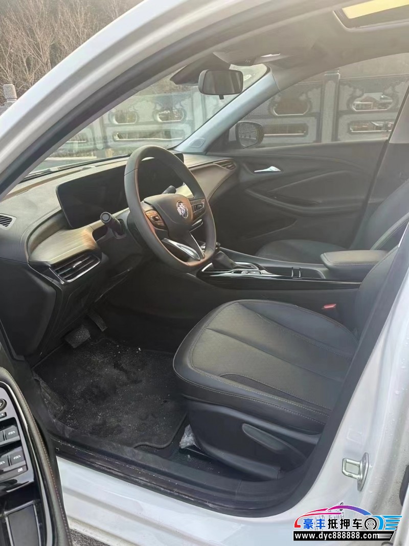 23年别克威朗轿车抵押车出售