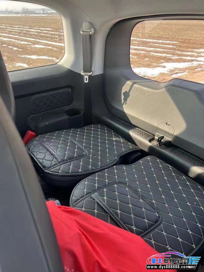 22年宝骏kiwi ev轿车抵押车出售