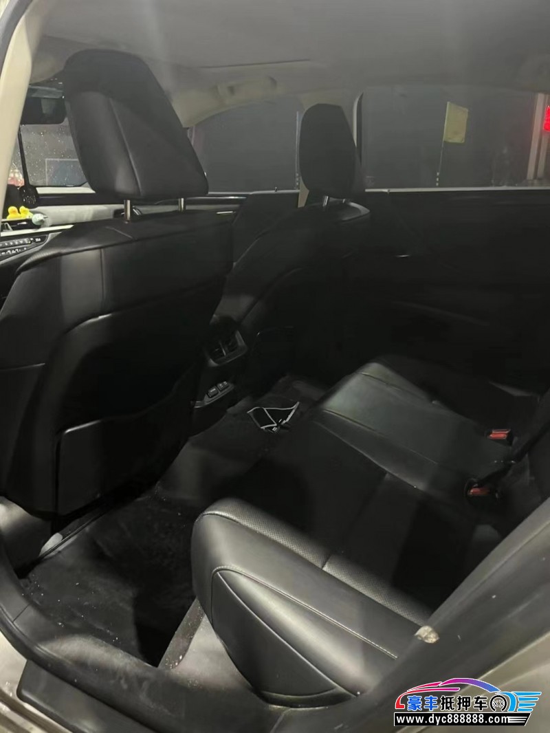 20年雷克萨斯ES轿车抵押车出售