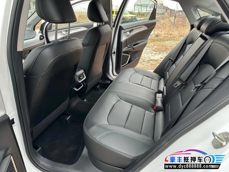 24年吉利几何轿车抵押车出售