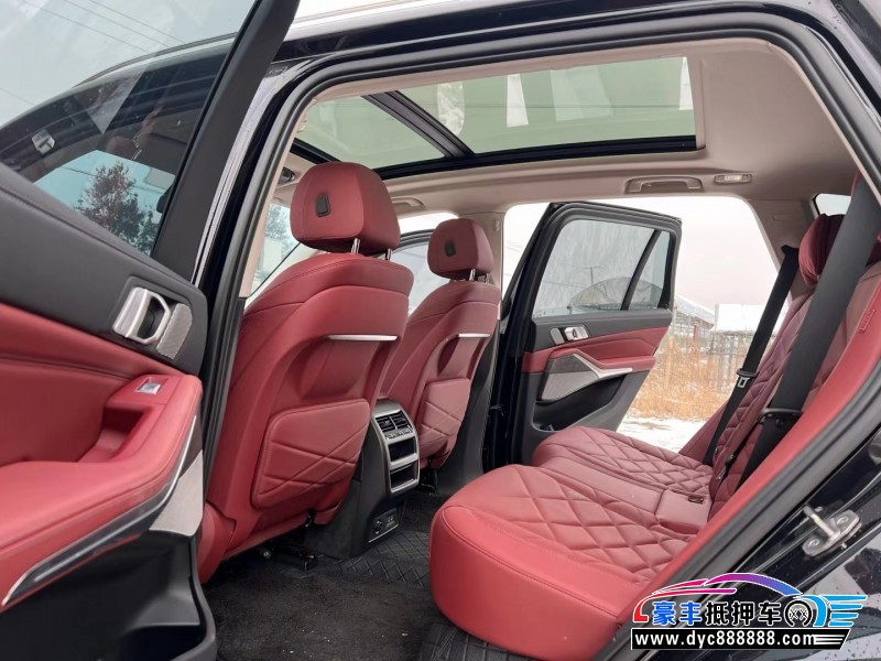 22年宝马X5SUV抵押车出售