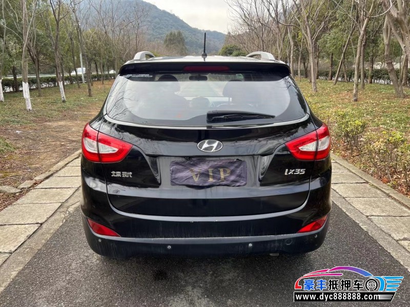15年现代ix35轿车抵押车出售