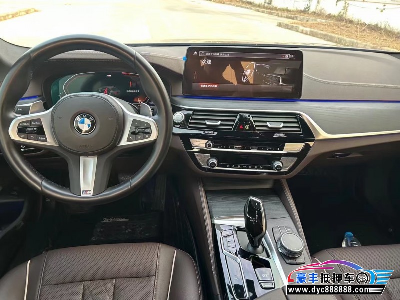 22年宝马5系轿车抵押车出售