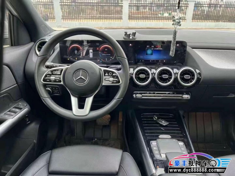 21年奔驰GLA轿车抵押车出售