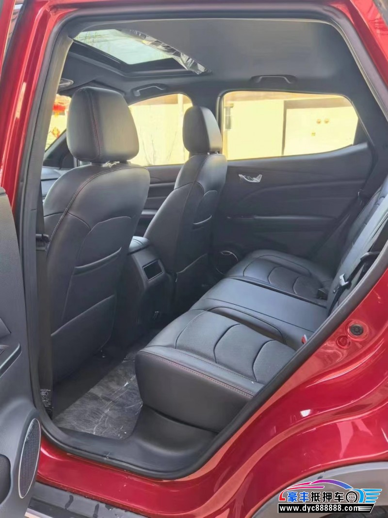 22年东风风光500轿车抵押车出售