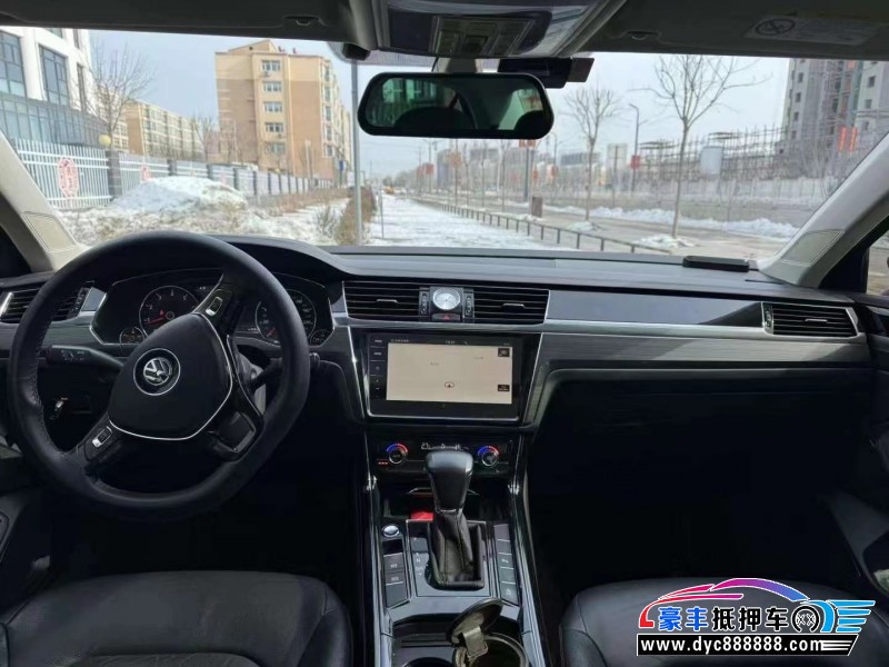 18年大众辉昂轿车抵押车出售