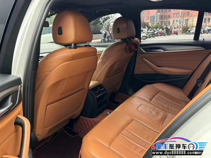 18年宝马5系轿车抵押车出售