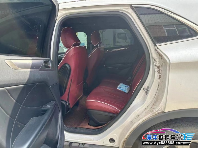 18年林肯MKC轿车抵押车出售