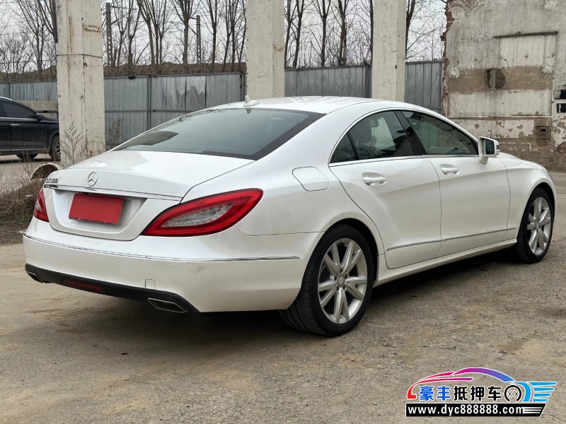 14年奔驰CLS轿车抵押车出售