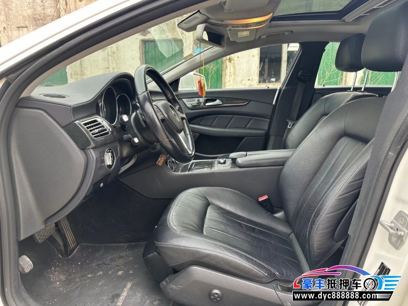 14年奔驰CLS轿车抵押车出售