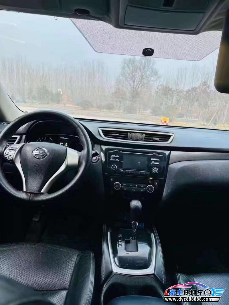 15年日产奇骏轿车抵押车出售