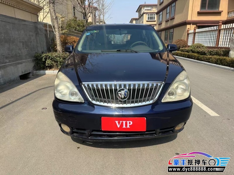 15年别克GL8轿车抵押车出售