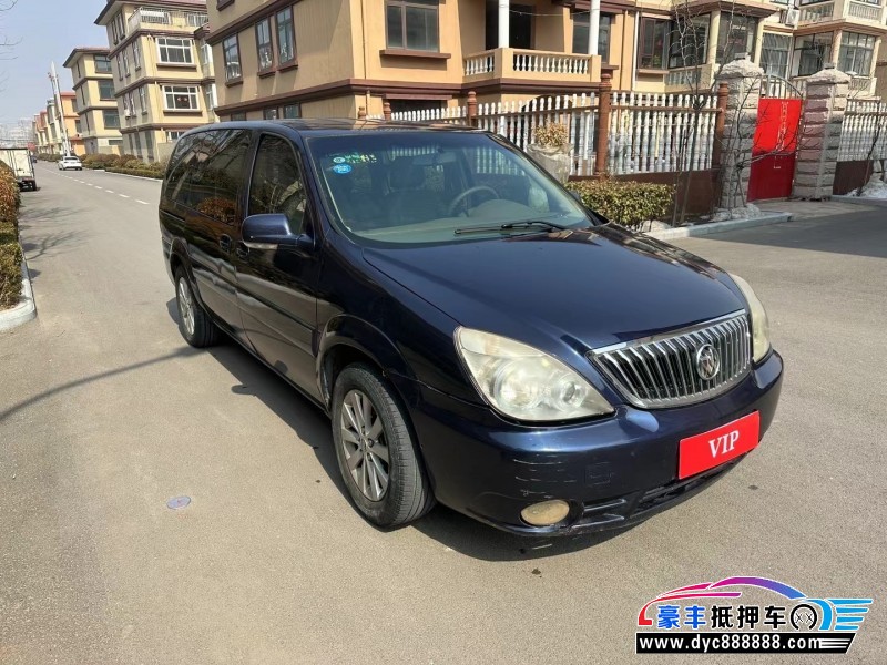 15年别克GL8轿车抵押车出售