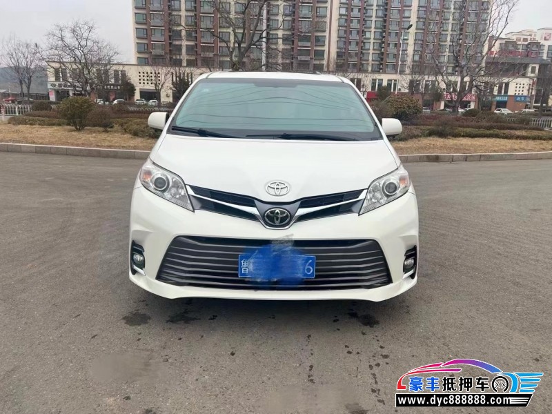 17年丰田塞纳轿车抵押车出售