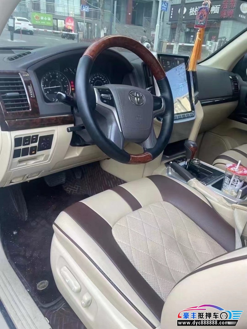16年丰田兰德酷路泽(进口)轿车抵押车出售