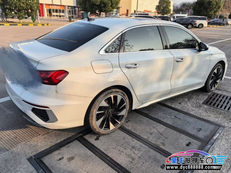 23年奥迪A3轿车抵押车出售