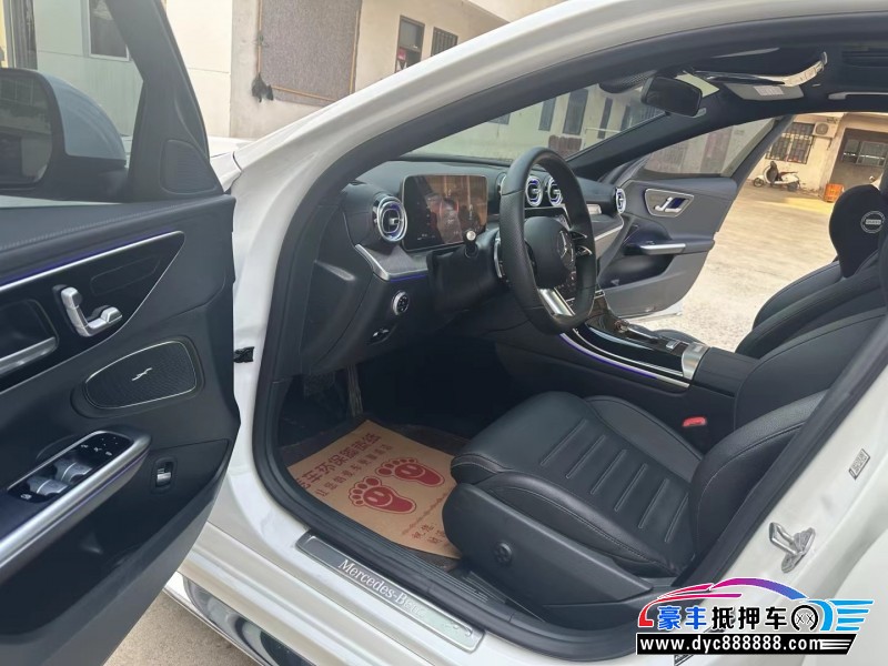 22年奔驰C轿车抵押车出售