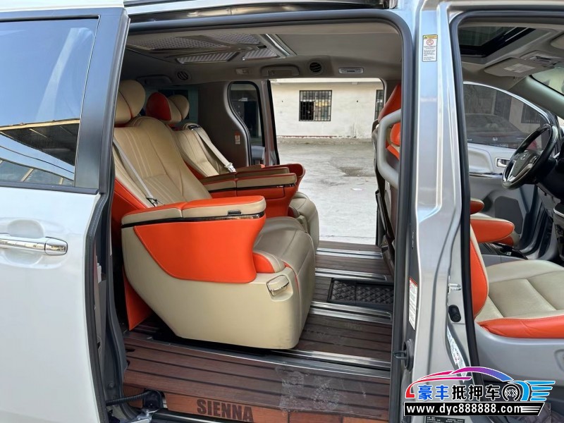 19年丰田塞纳MPV抵押车出售