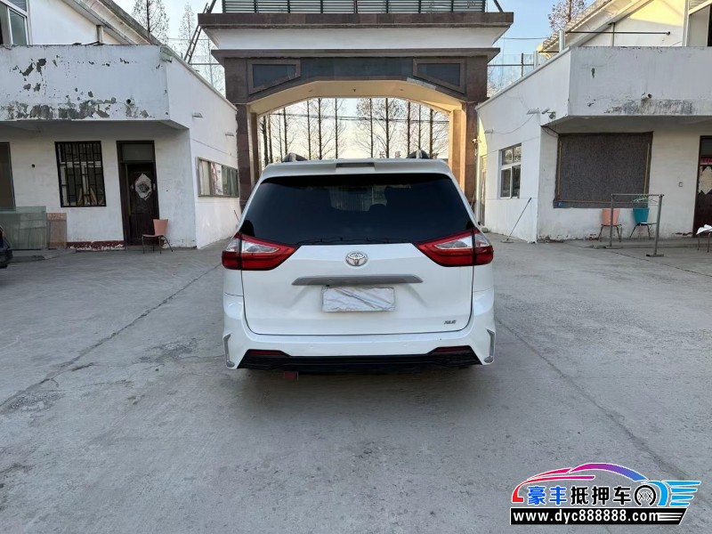 19年丰田塞纳MPV抵押车出售