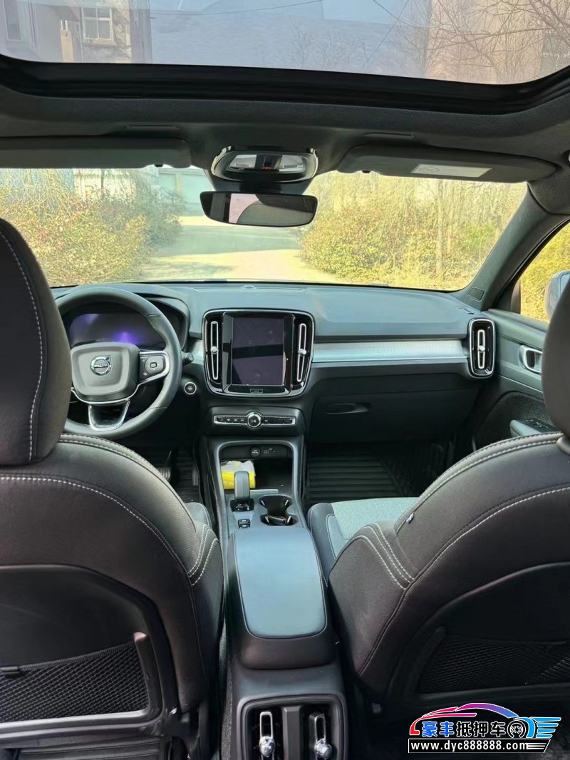 23年沃尔沃XC40轿车抵押车出售