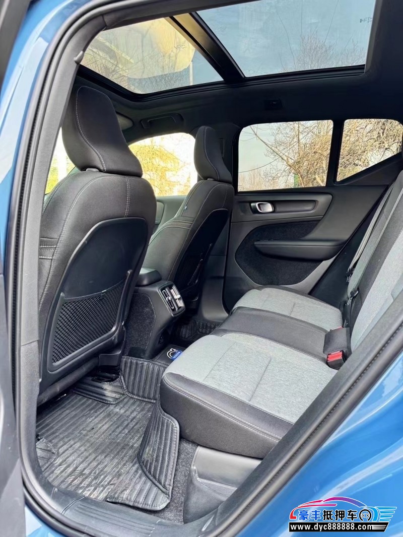 23年沃尔沃XC40轿车抵押车出售