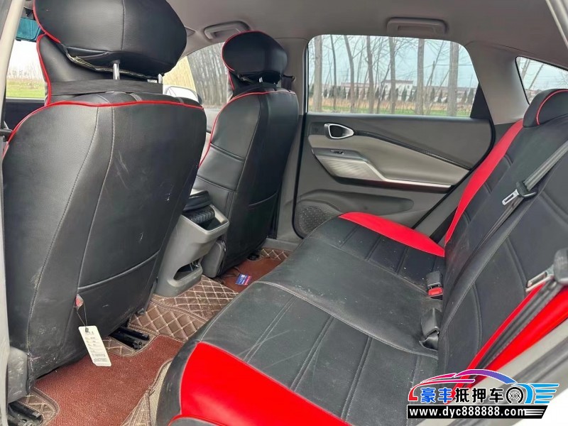 22年宝骏RC5轿车抵押车出售