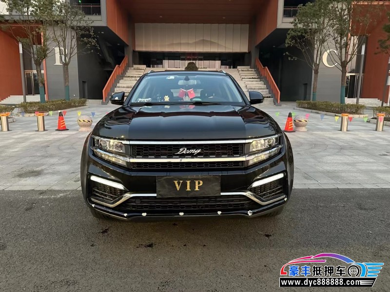 17年众泰大迈X7轿车抵押车出售