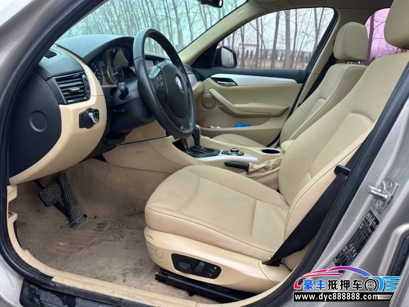 15年宝马X1轿车抵押车出售