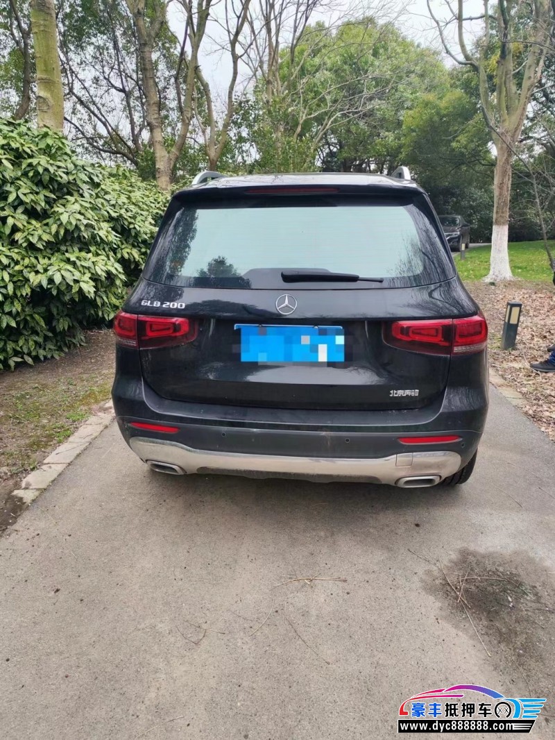 22年奔驰GLB轿车抵押车出售