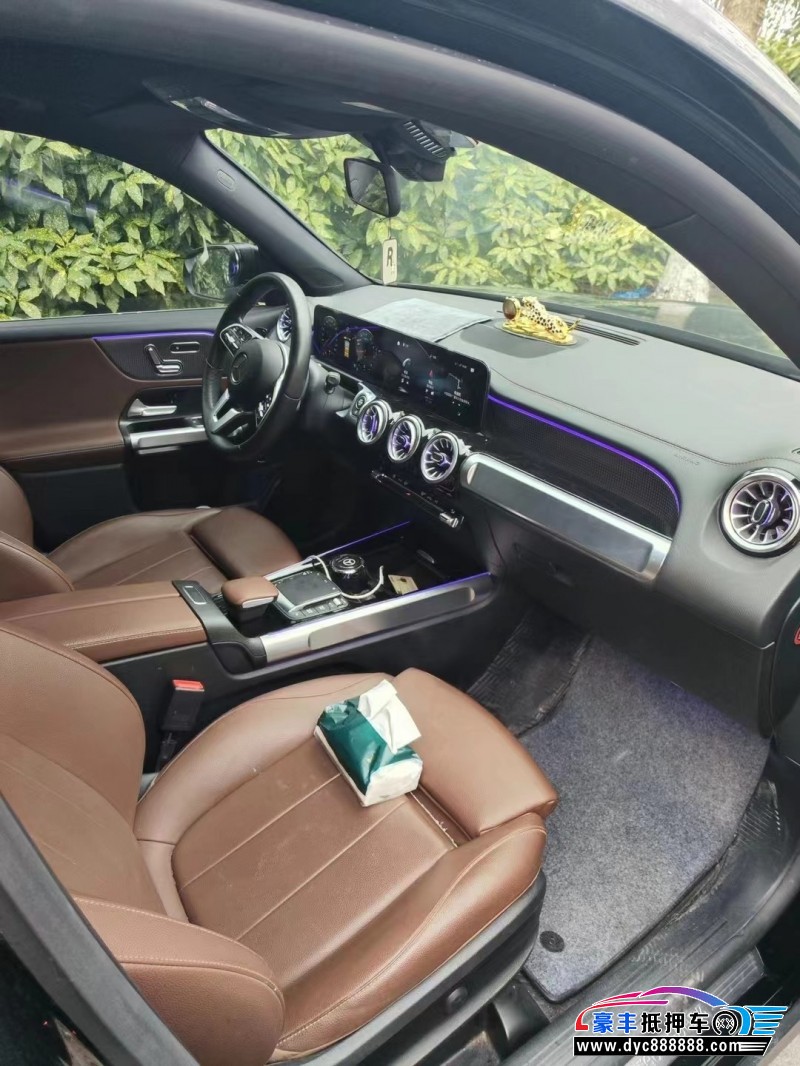 22年奔驰GLB轿车抵押车出售