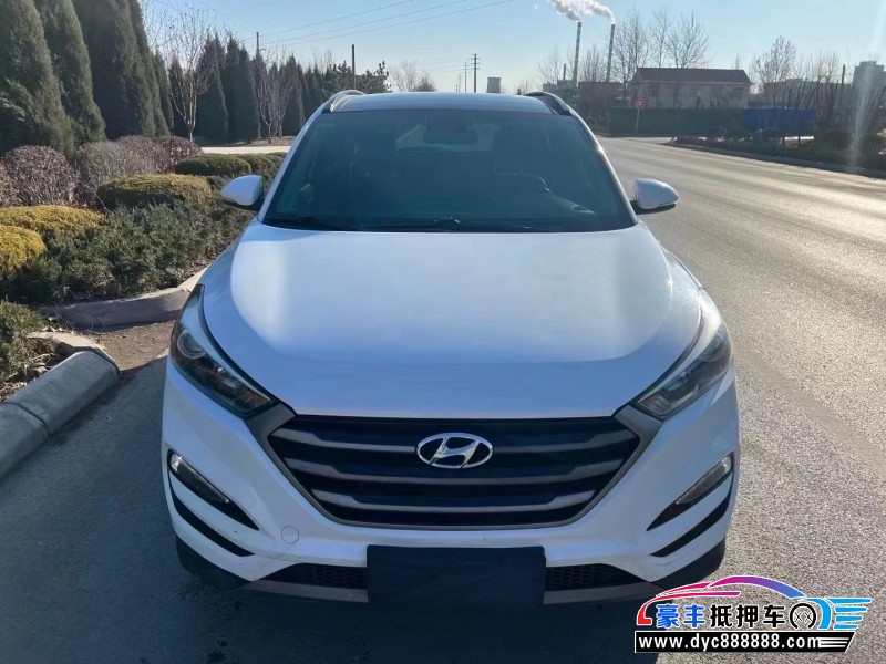 16年现代途胜轿车抵押车出售