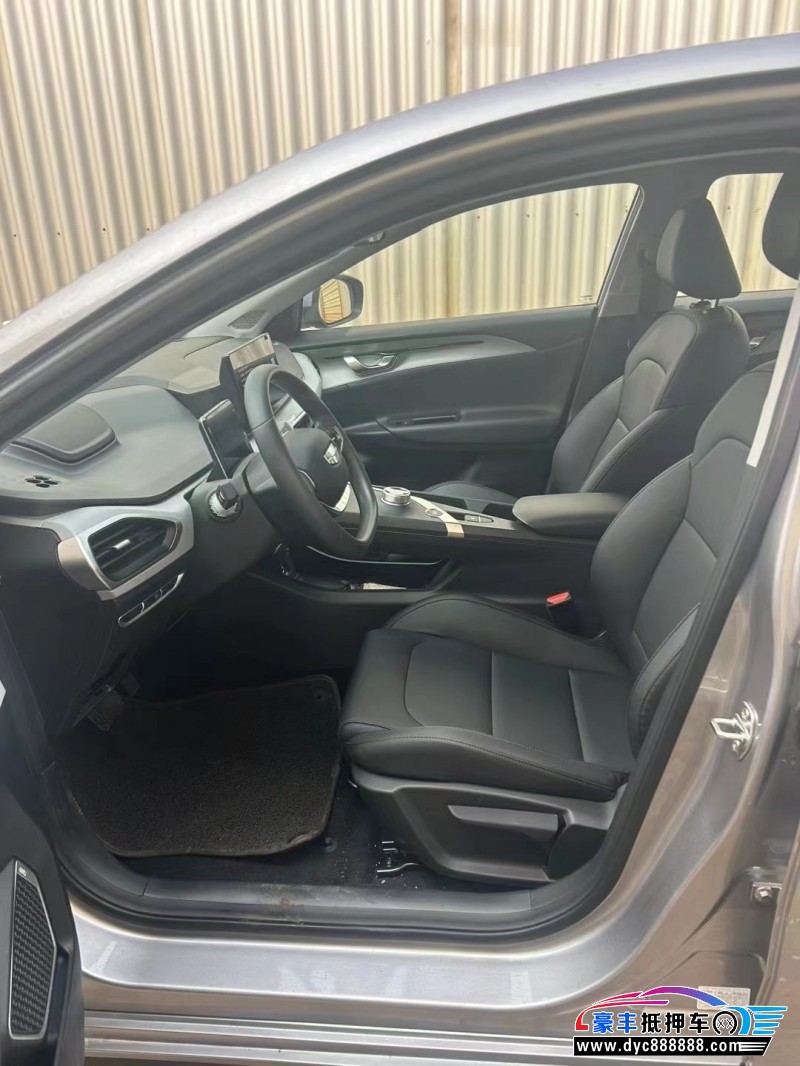 24年吉利几何轿车抵押车出售