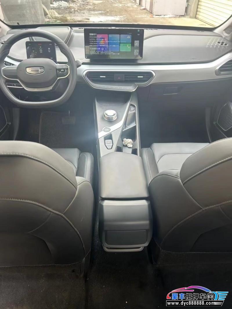 24年吉利几何轿车抵押车出售