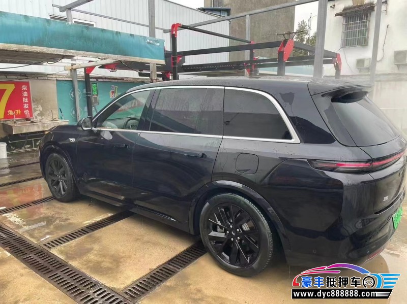 24年理想L8轿车抵押车出售