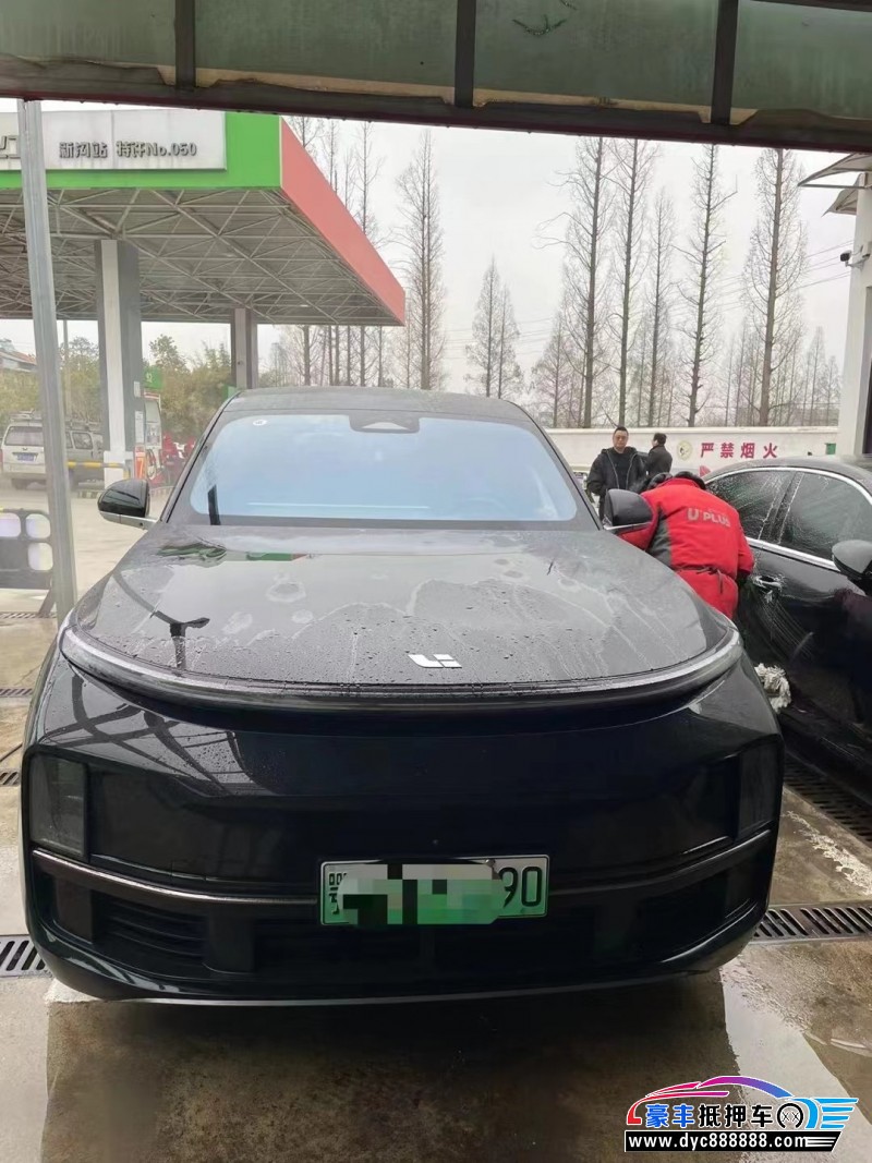 24年理想L8轿车抵押车出售