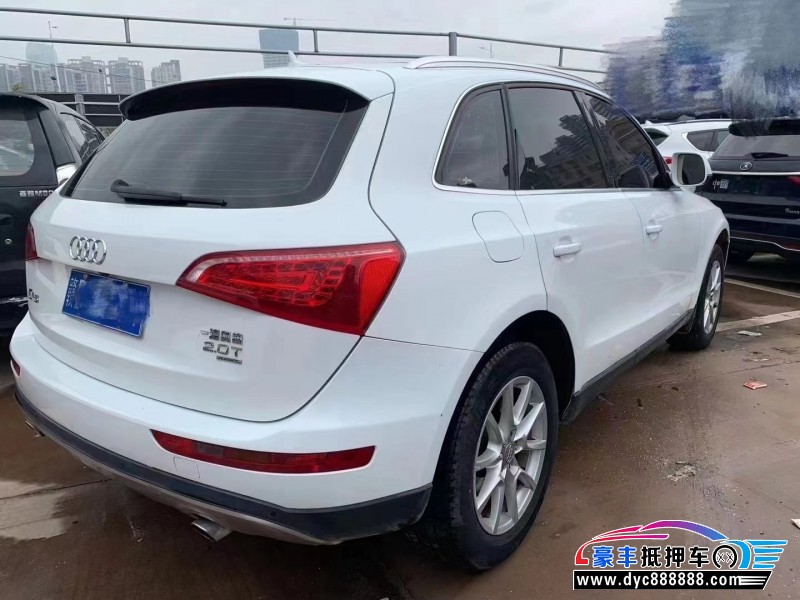 12年奥迪Q5轿车抵押车出售