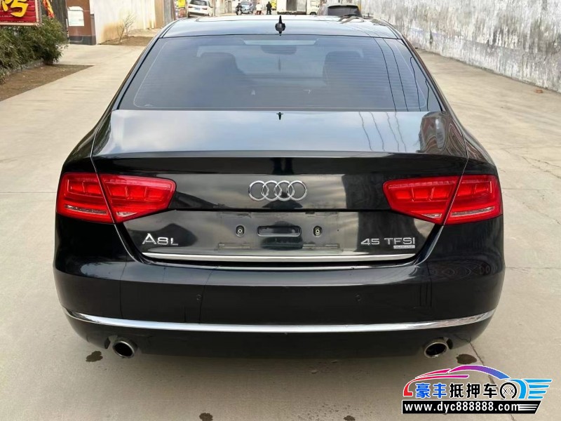 13年奥迪A8L轿车抵押车出售